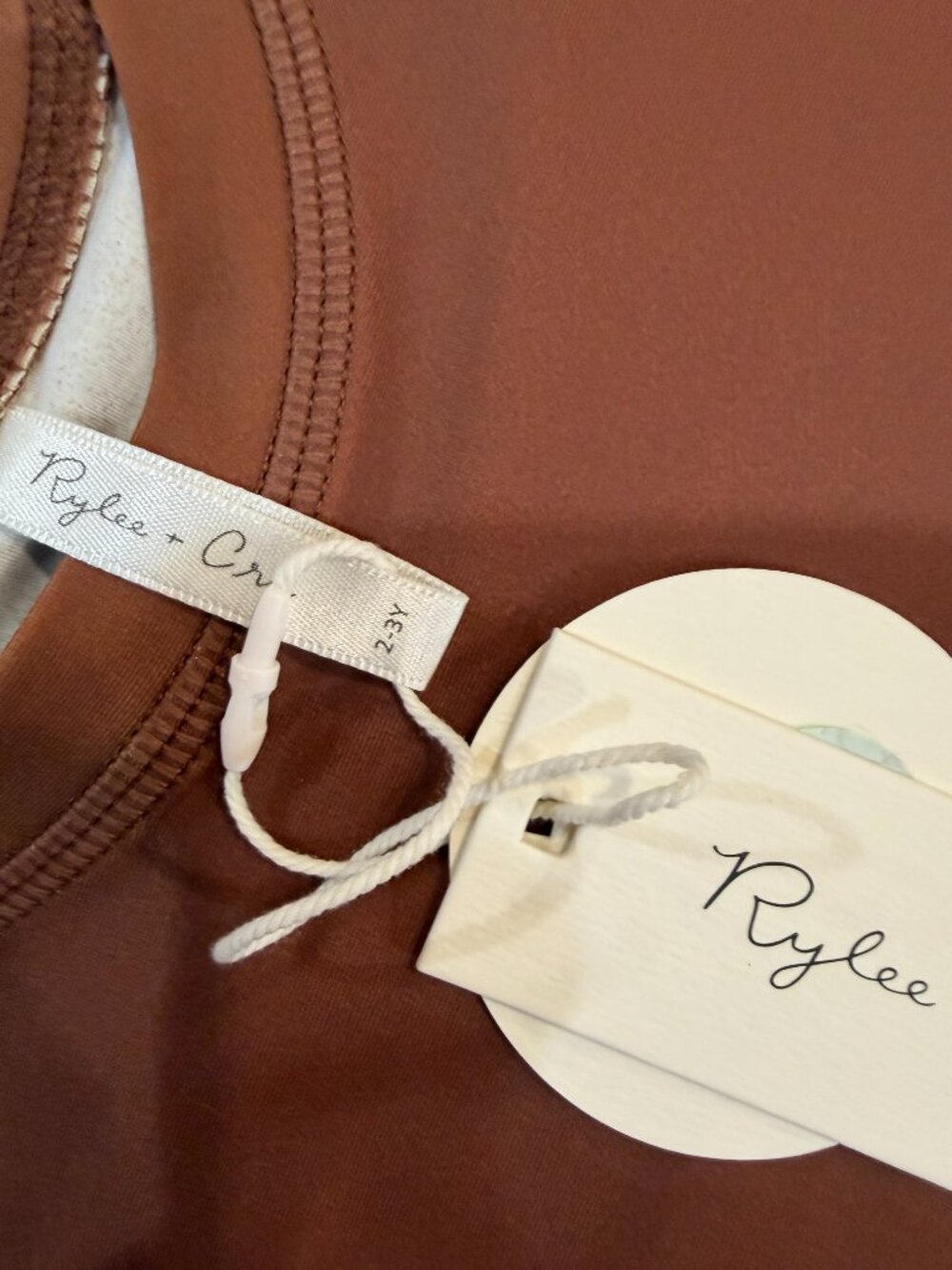 NWT Rylee + Cru Rashguard - Picture 3 of 4